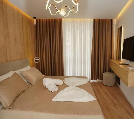 Golden Space 1 Apartman *