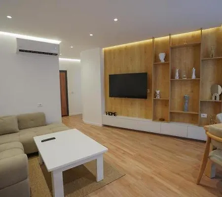 Lägenhet Golden Space 1