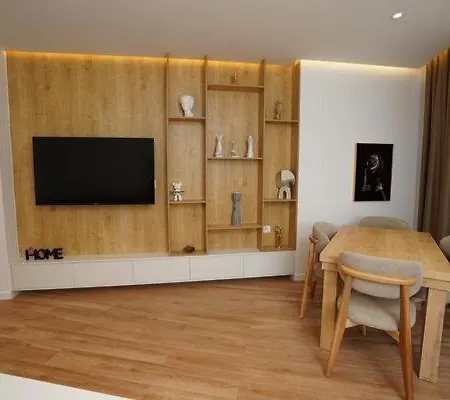 Golden Space 1 Apartman *